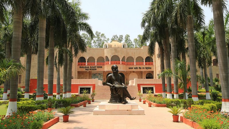 Get a vibrant and cultural trip to Ludhiana