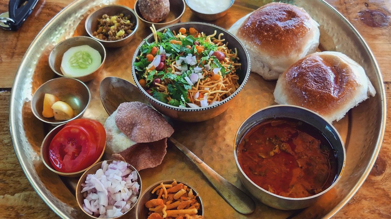 misal-pav-pune-blog-gas-hero