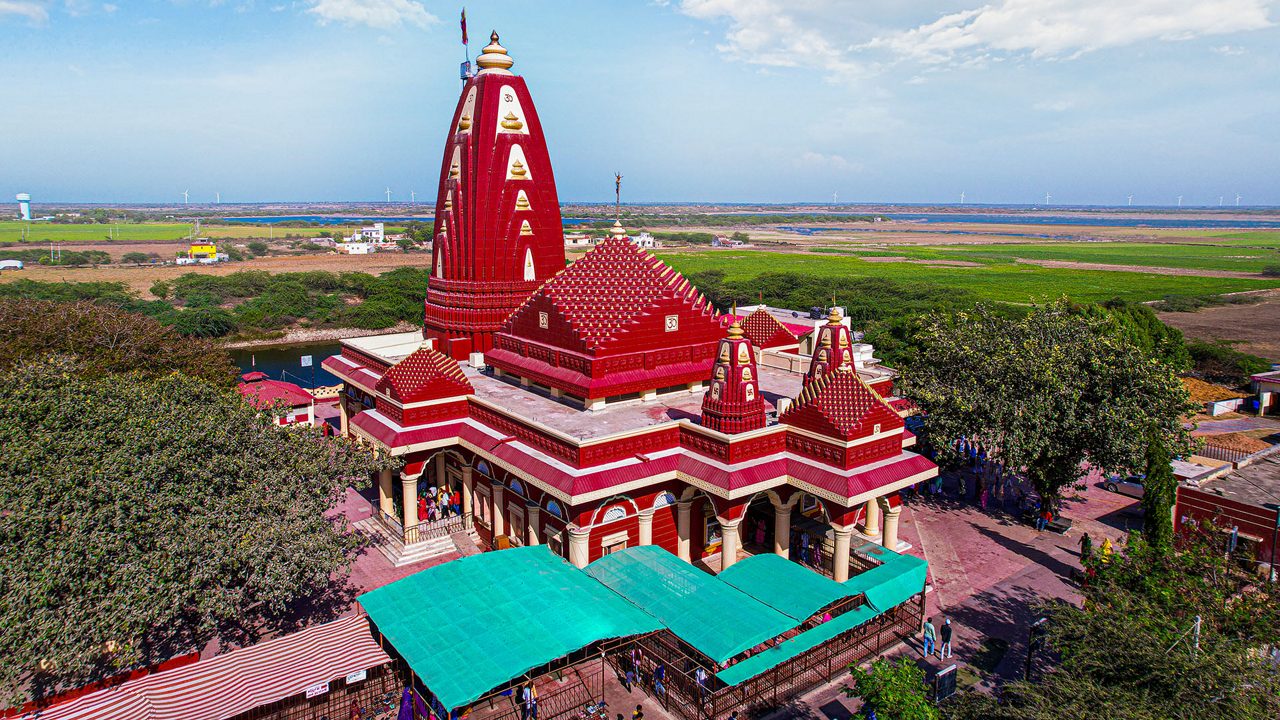 nageshwar-jyotirlinga-temple-dwarka-gujarat-4-attr-hero