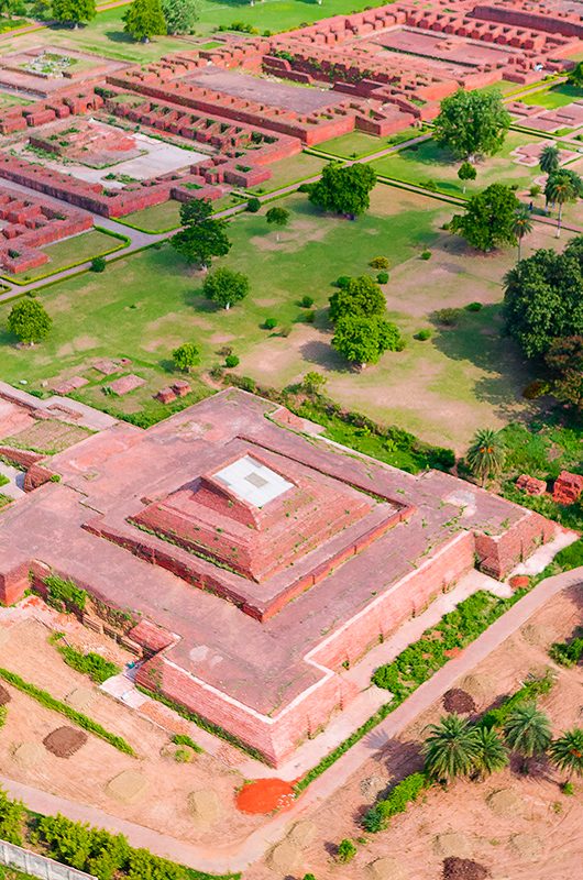 nalanda-ruins-of-nalanda-bihar-state-nerby