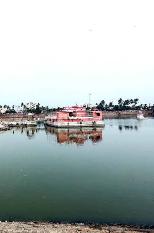 narendra-sarovar-puri-odisha-1-attr-nearby