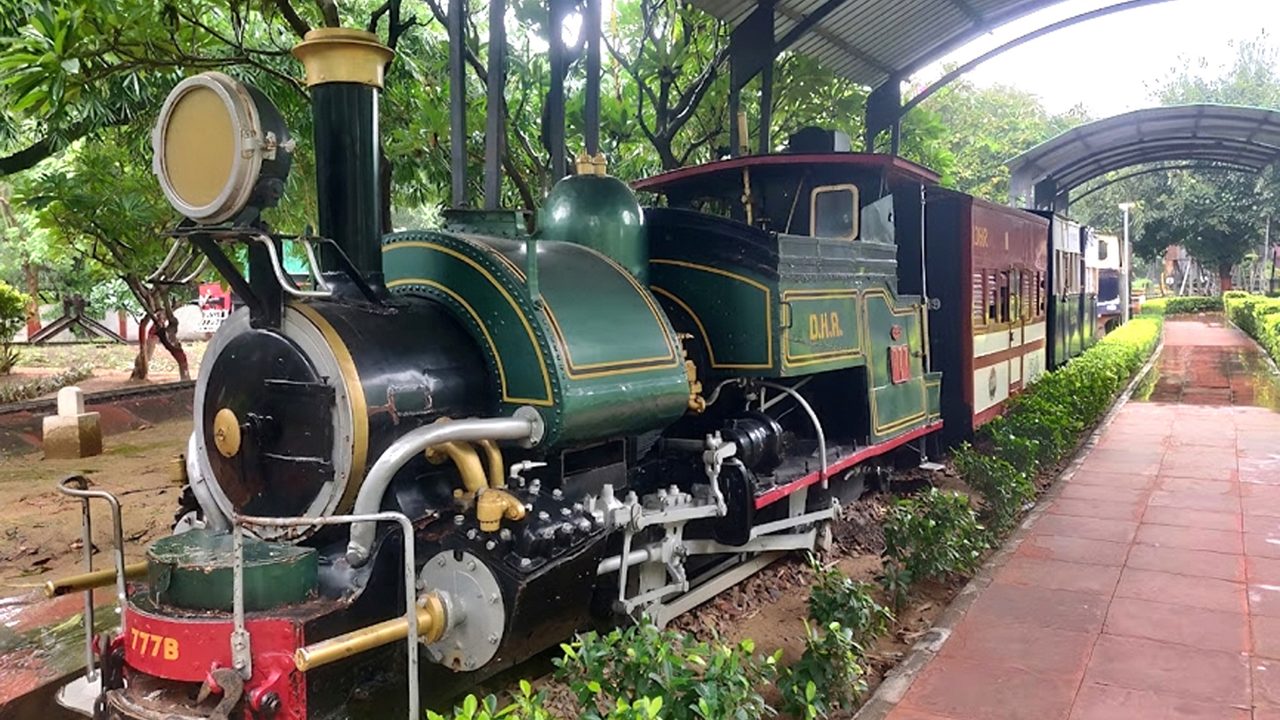 national-rail-museum-delhi-2-attr-hero