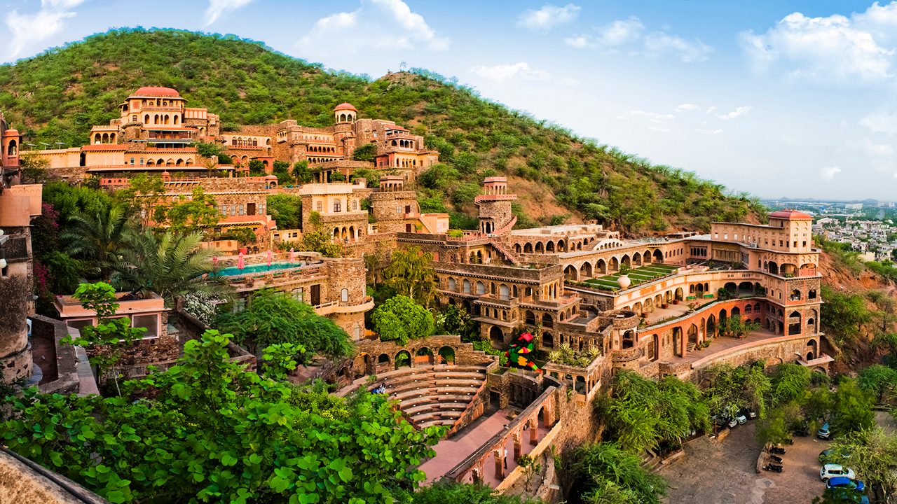 neemrana-fort-alwar-rajasthan-2-attr-hero