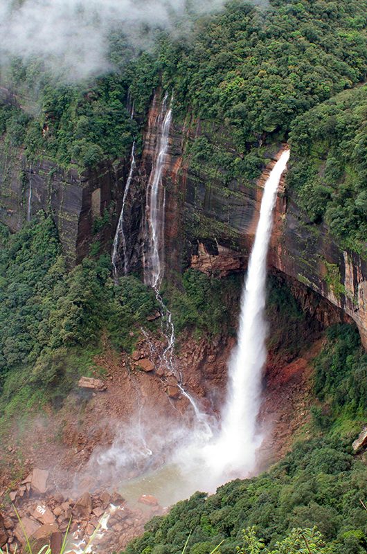 noh-ka-likai-falls-cherrapunjee-meghalaya-1-attr-nearby