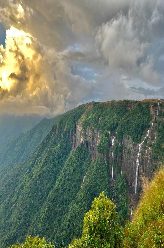 noh-sngithiang-falls-cherrapunjee-meghalaya-1-attr-nearby