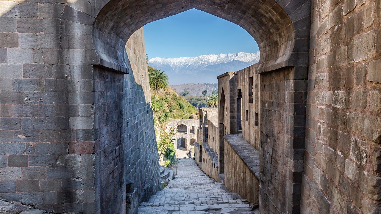 kangra-fort-dharamshala-himachal-pradesh-1-attr-hero