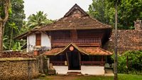 poonjar-palace-kottayam-kerala-2-attr-hero