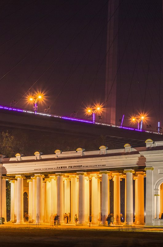 The Vidyasagar Setu also called the second hooghly bridge over the Prinsep Ghat Memorial in Kolkata, India; Shutterstock ID 787812784; purchase_order: -; job: -; client: -; other: -