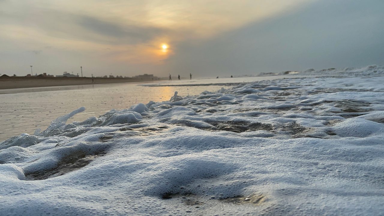 EARLY SUNRISE AT PURI BEACH 