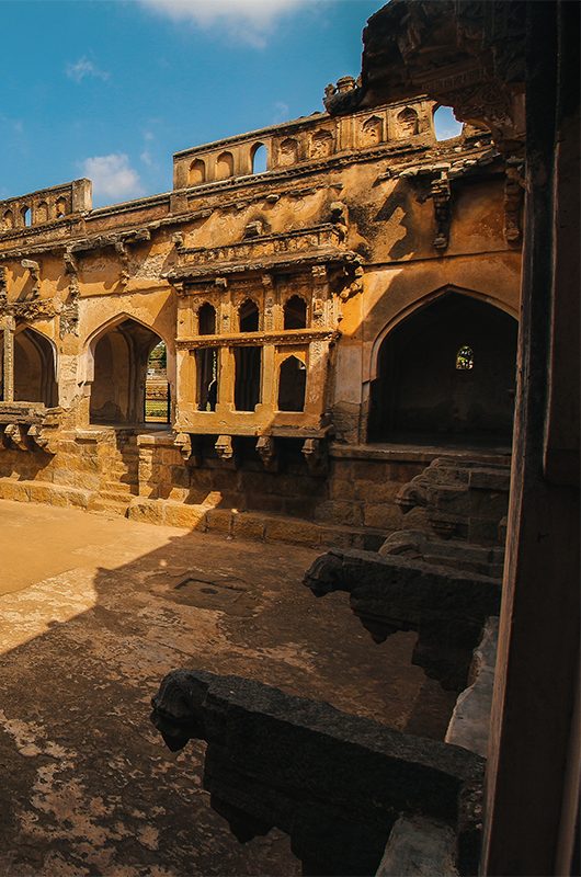 queen-bath-hampi-karnataka