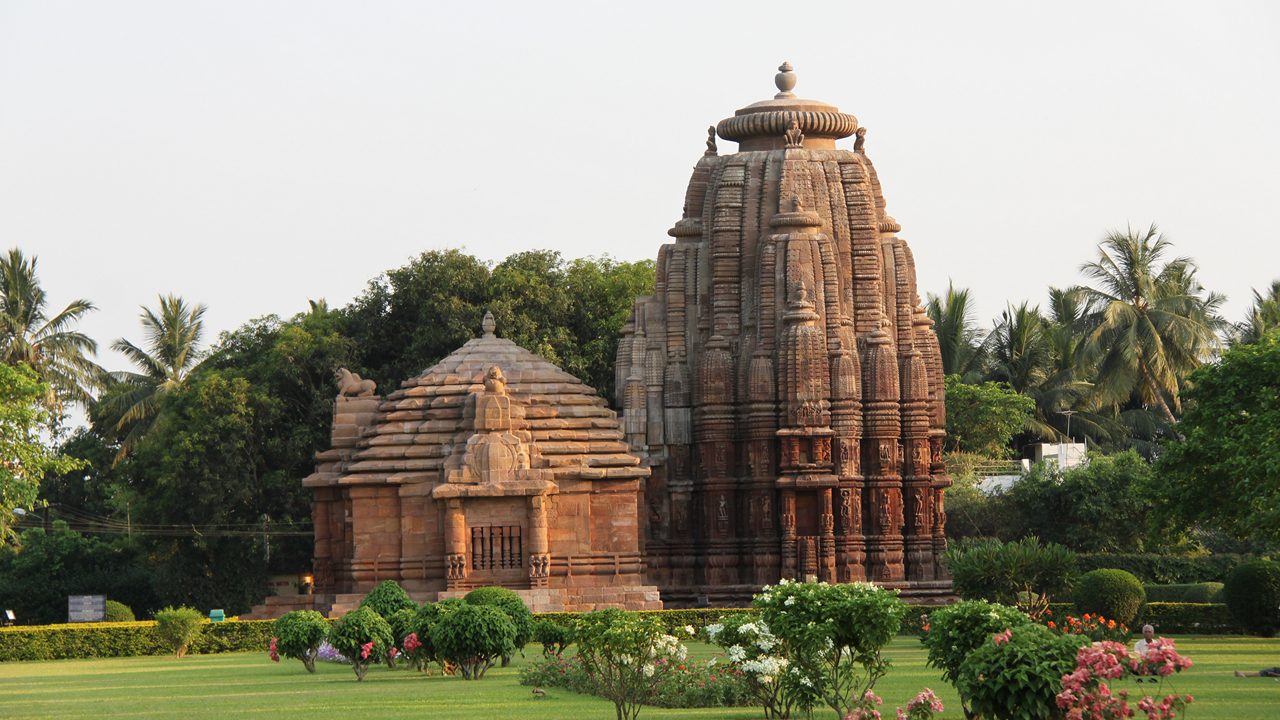 rajarani-temple-hero-3