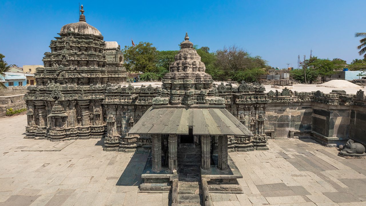 shri-amruteshwara-temple-dharwad-karnataka-hero