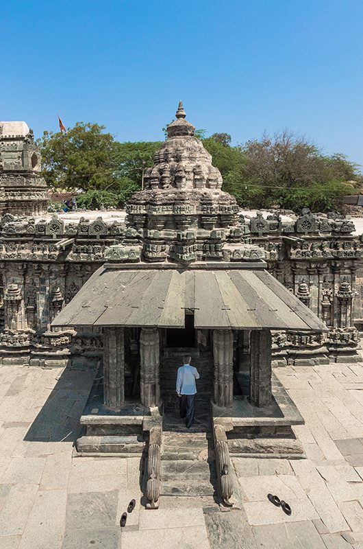 shri-amruteshwara-temple-navalgund-dharwad-karnataka-1-attr-nearby