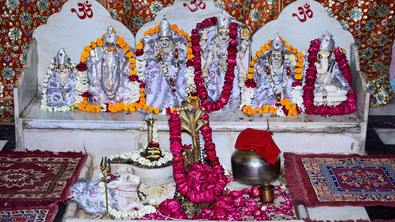 shree-mandaleshwar-mahadev-temple-2-attr-hero