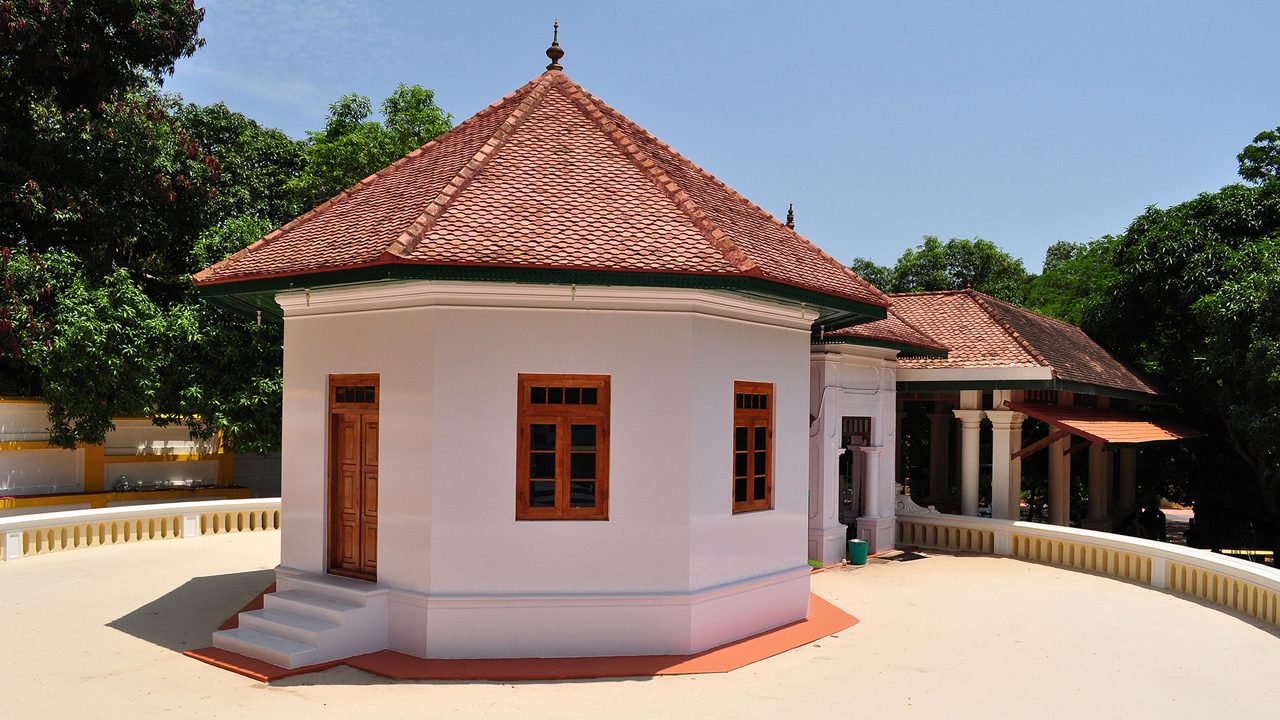 sivagiri-mutt-varkala-kerala-1-attr-hero