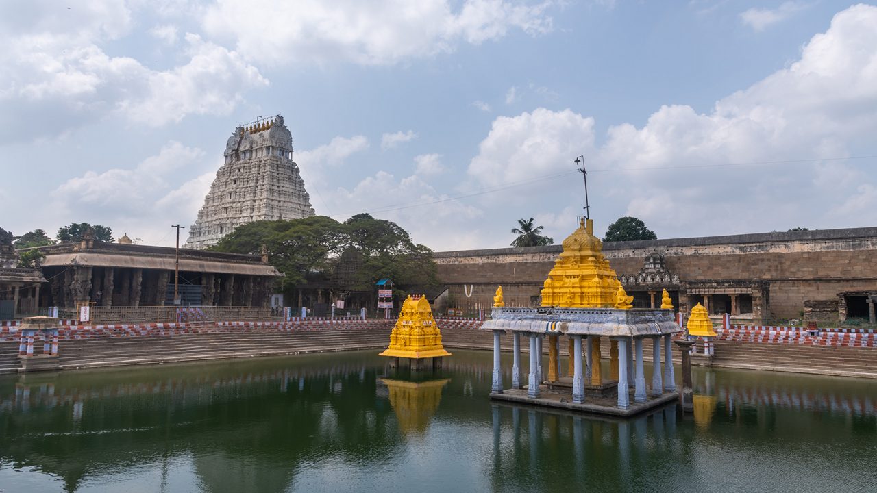 sri-vardaraja-perumal-temple-kanchipuram-tamil-nadu-2-attr-hero