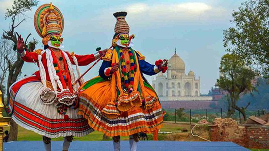taj-mahotsav-eve-right