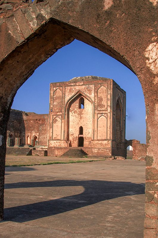 takht-mahal-bidar-karnataka-1-attr-nearby