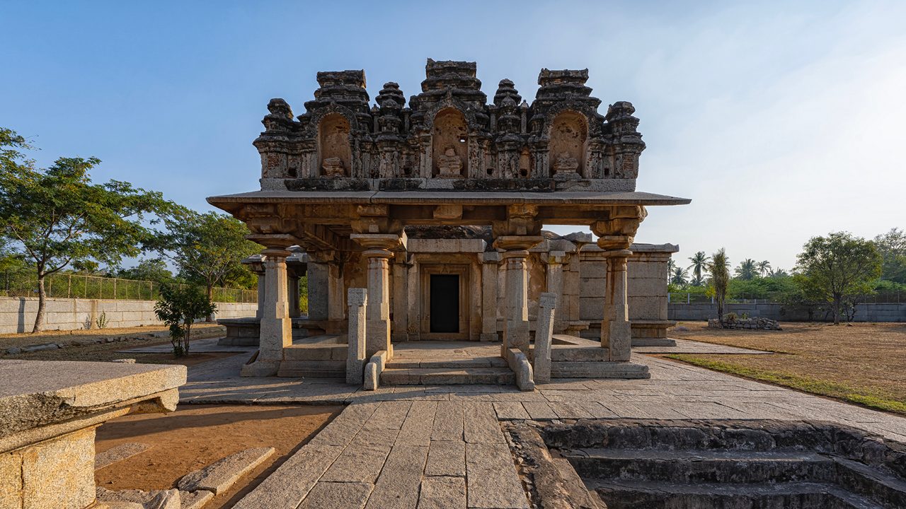 the-ganagitti-temple-hampi-karnataka-1-attr-hero