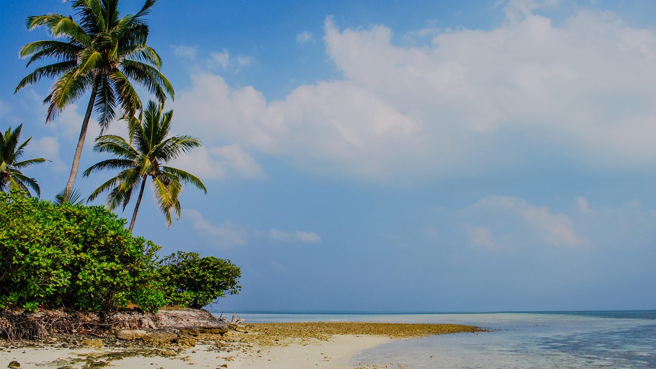 Beautiful beach of Thinnakara island lakshadweep 