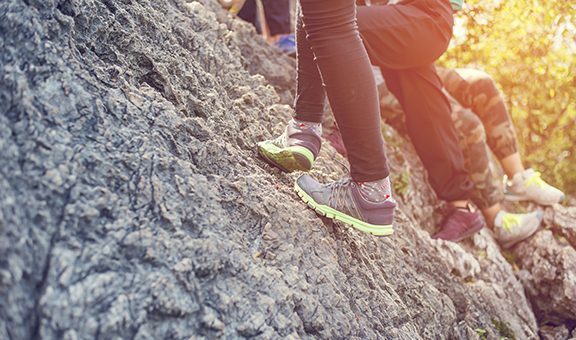 Foot pedal climb mountain, Foot stepping stones climb