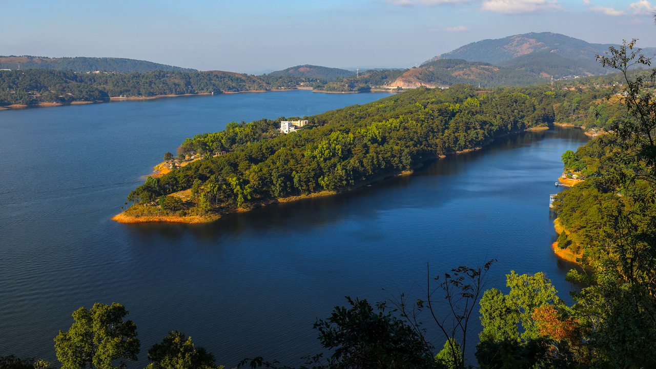 umiam-lake-shillong-meghalaya-hero