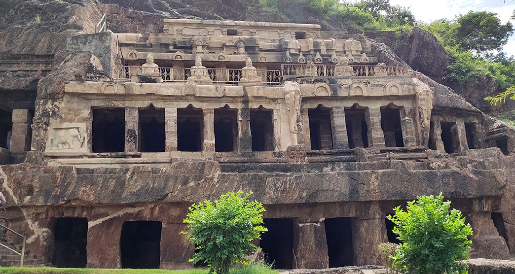 undavalli caves in guntur district andhrapradesh