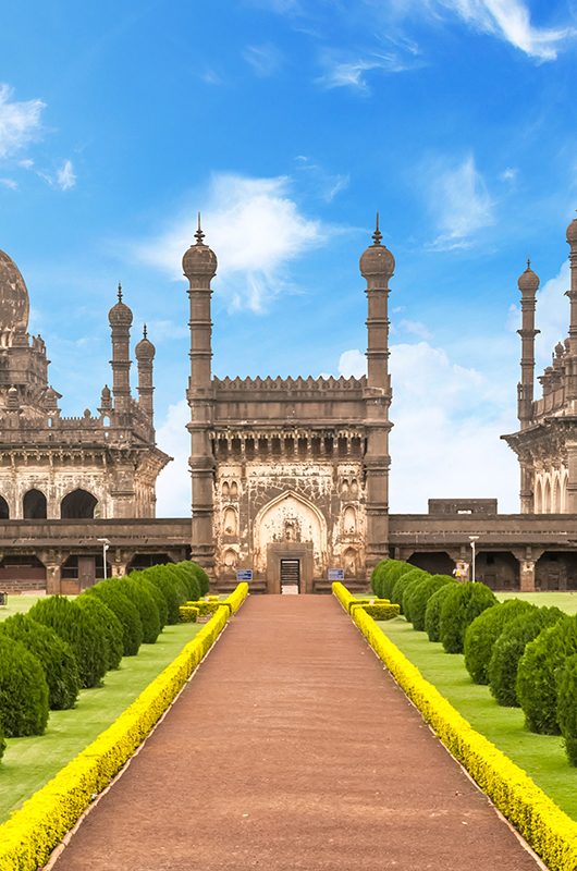 Ibrahim Rauza Masjid, Mosque in Bijapur, Karnataka