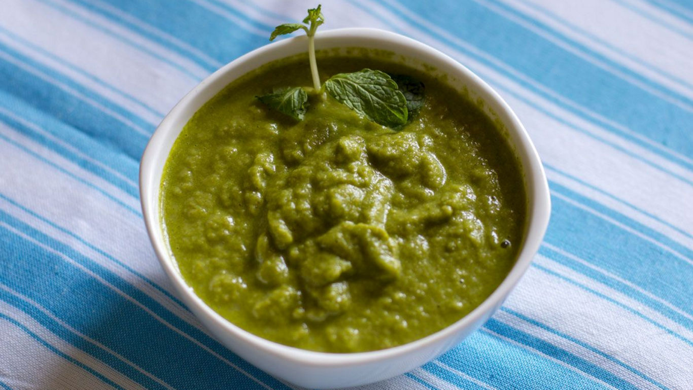 Unique dosa with green chutney