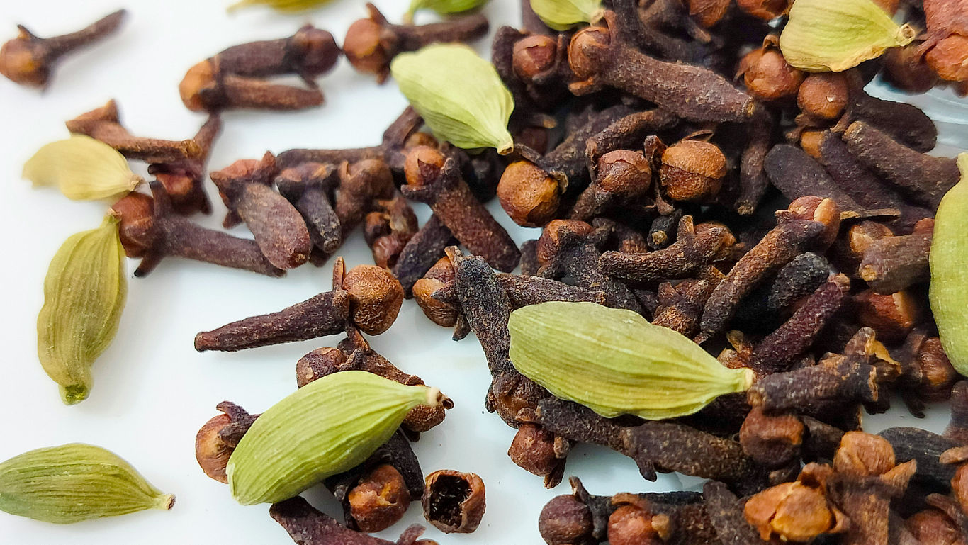 Cardamom and cloves