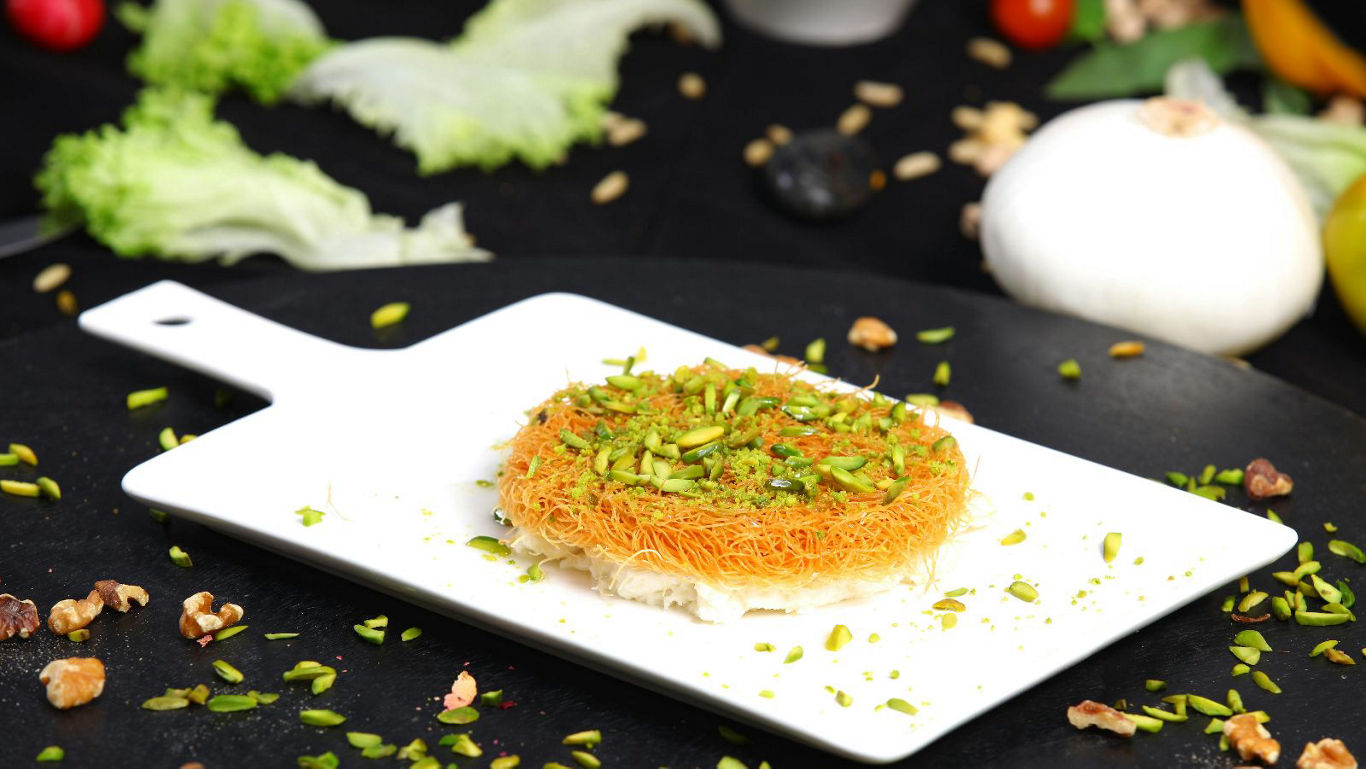 How To Plan The Perfect Iftar Party Menu: A Complete Guide
