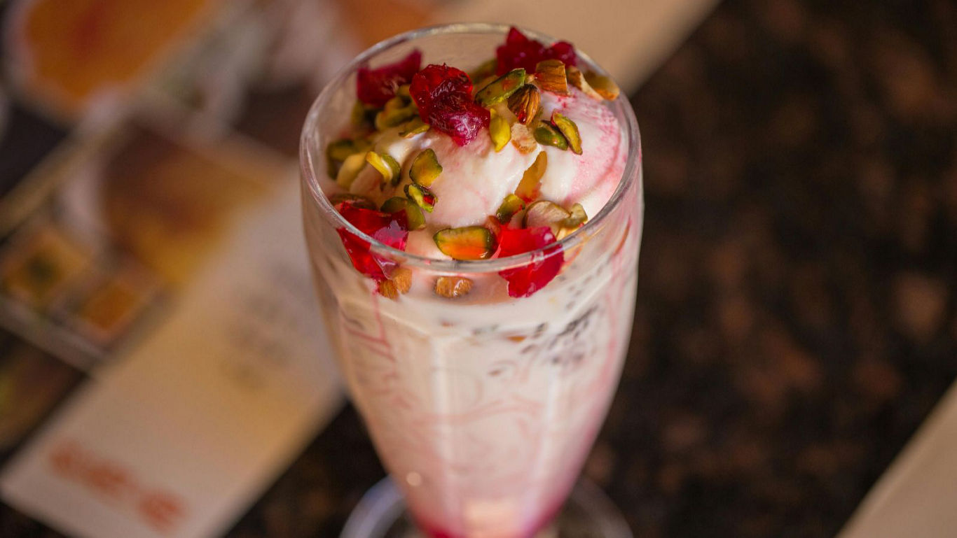 Gond Katira Recipes To Beat The Heat: Benefits, Uses, And Easy Ideas
