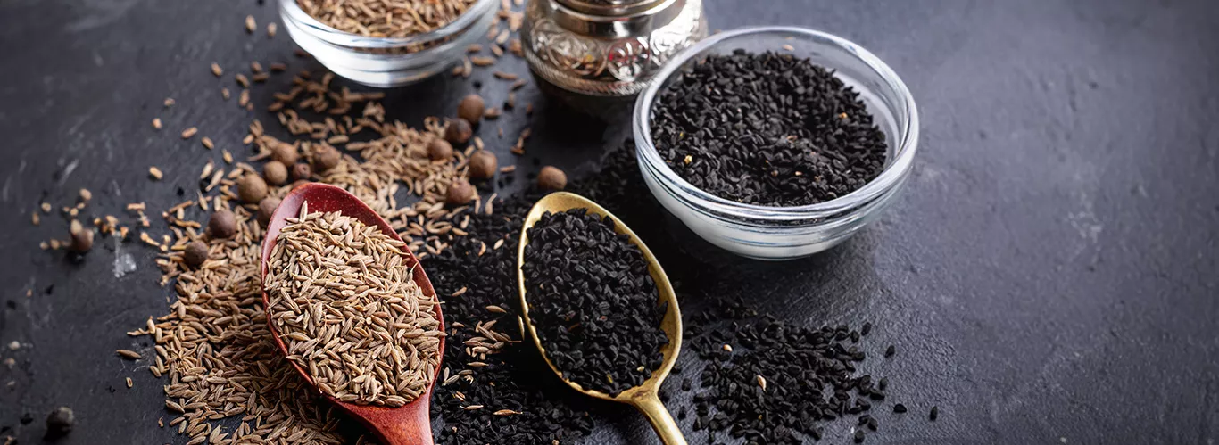 Kala-Jeera-vs-Regular-Cumin-Key-Differences-and-How-to-Use-Them.jpg