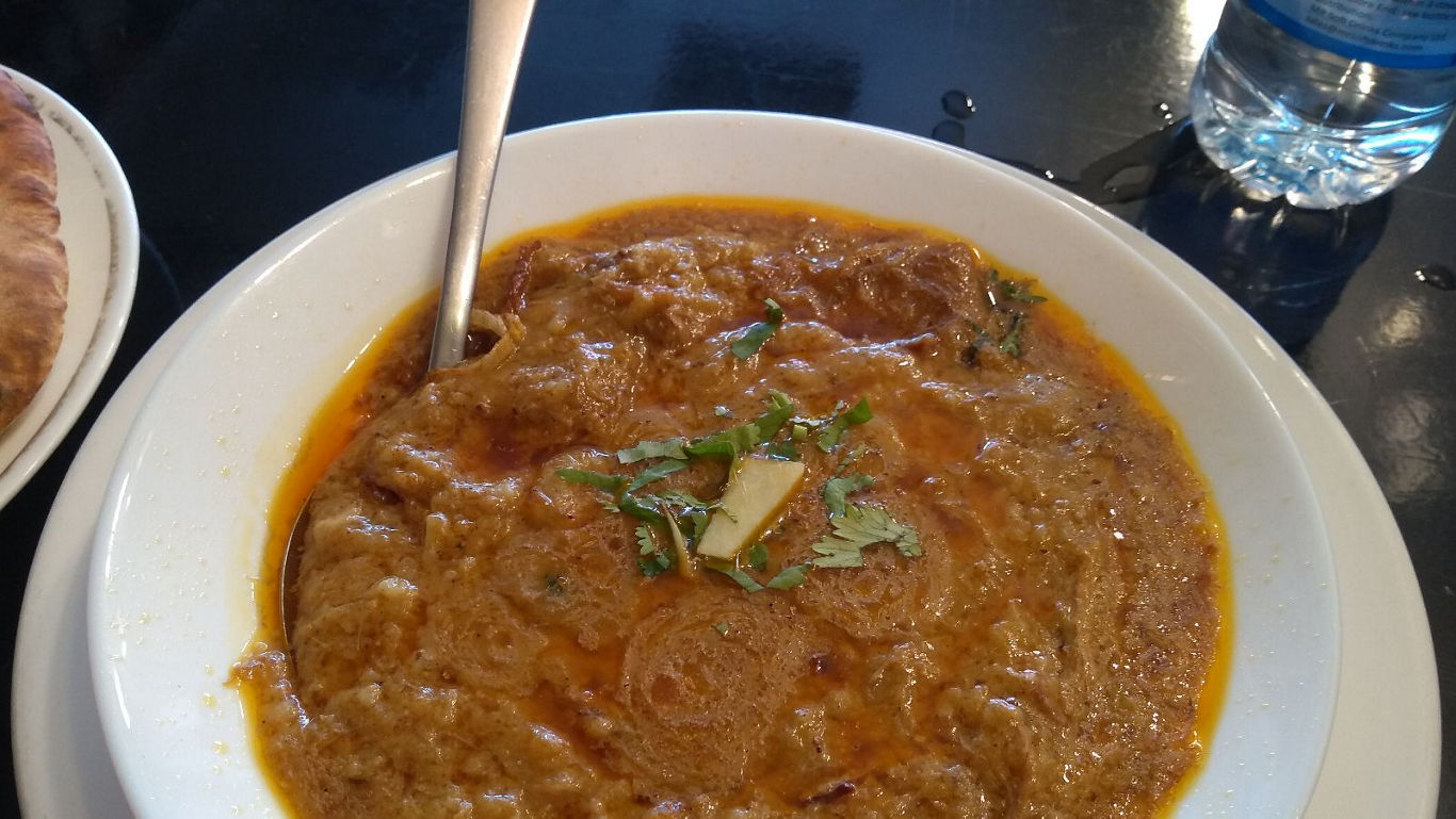 Haleem Vs. Khichda: Understanding The Distinction Between The Slow-Cooked Mutton Dishes