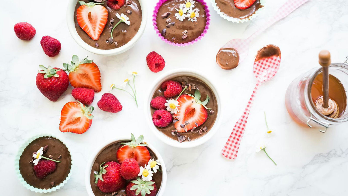 Chocolate desserts with fresh berries