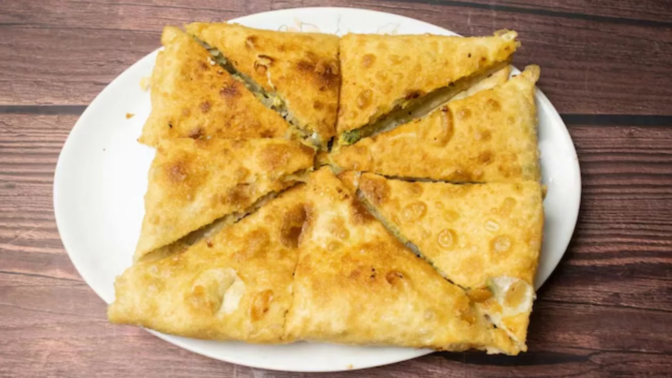 Mughlai Paratha | Crispy Street-Style Stuffed Parotta