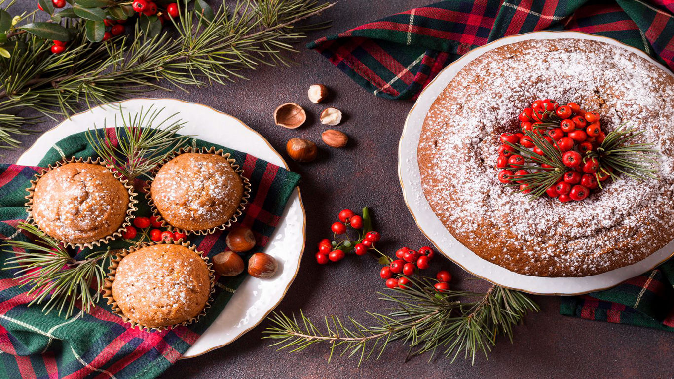 Tips To Decorate Christmas Cake with Pantry Staples Only