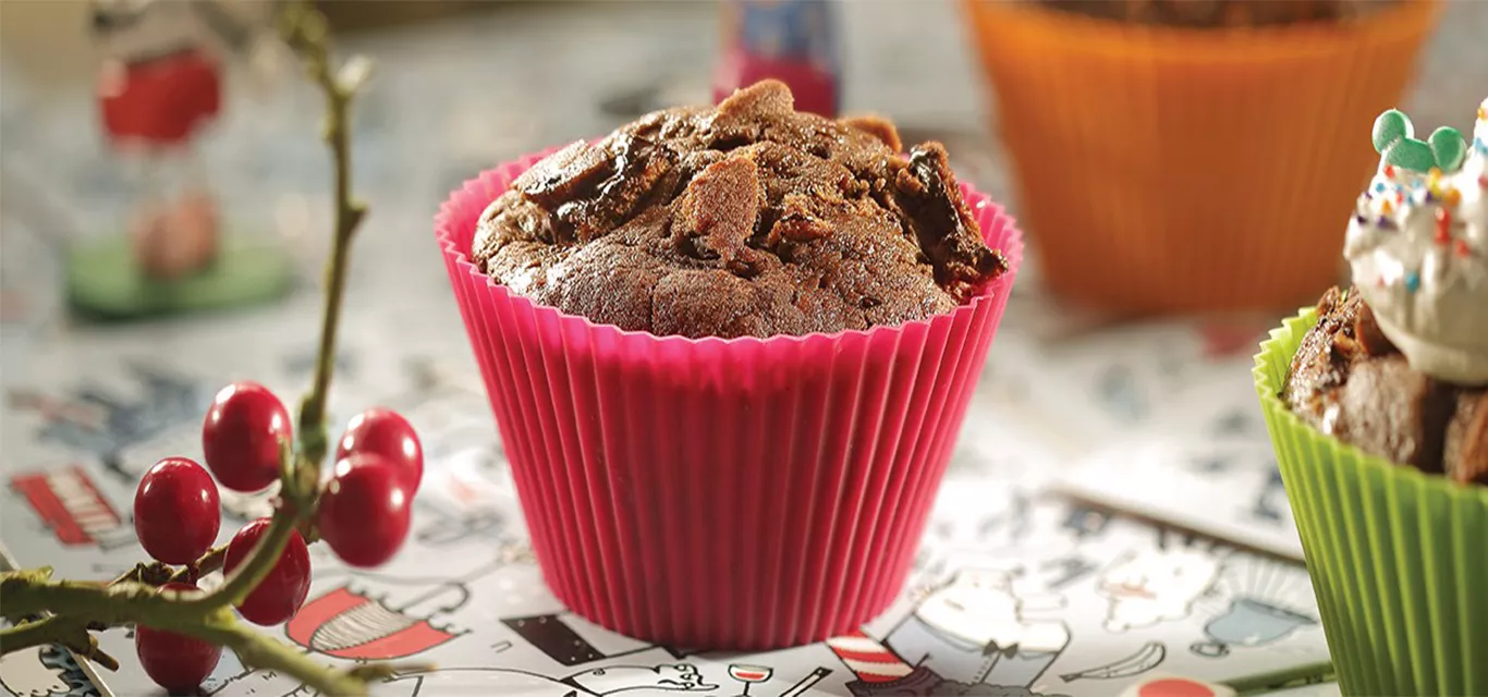 Dark Fantasy Choco Fills Cupcake With Cookie Cream Frosting Recipe