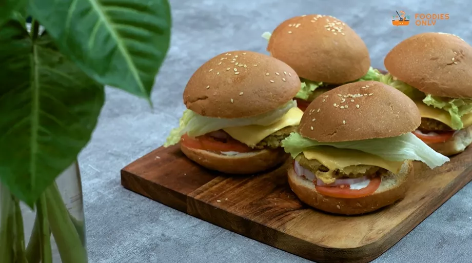 Perfect Burger: Homemade and Delicious Burgers | FoodiesOnly