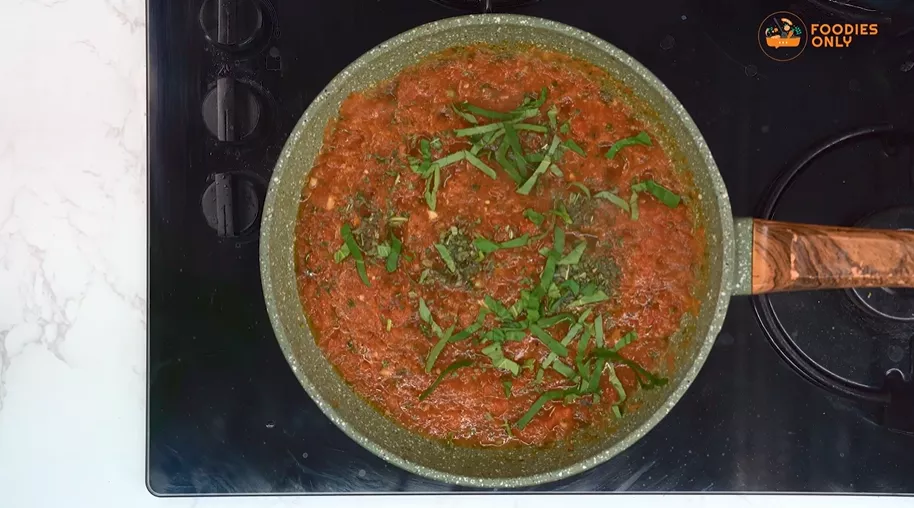 Neapolitan Pizza Sauce Recipe | FoodiesOnly