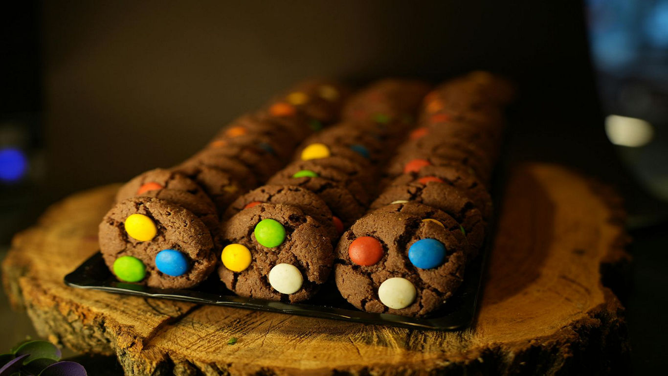 Trash Can Cookies, The Strange Trend That Taste Way Better Than They Sound