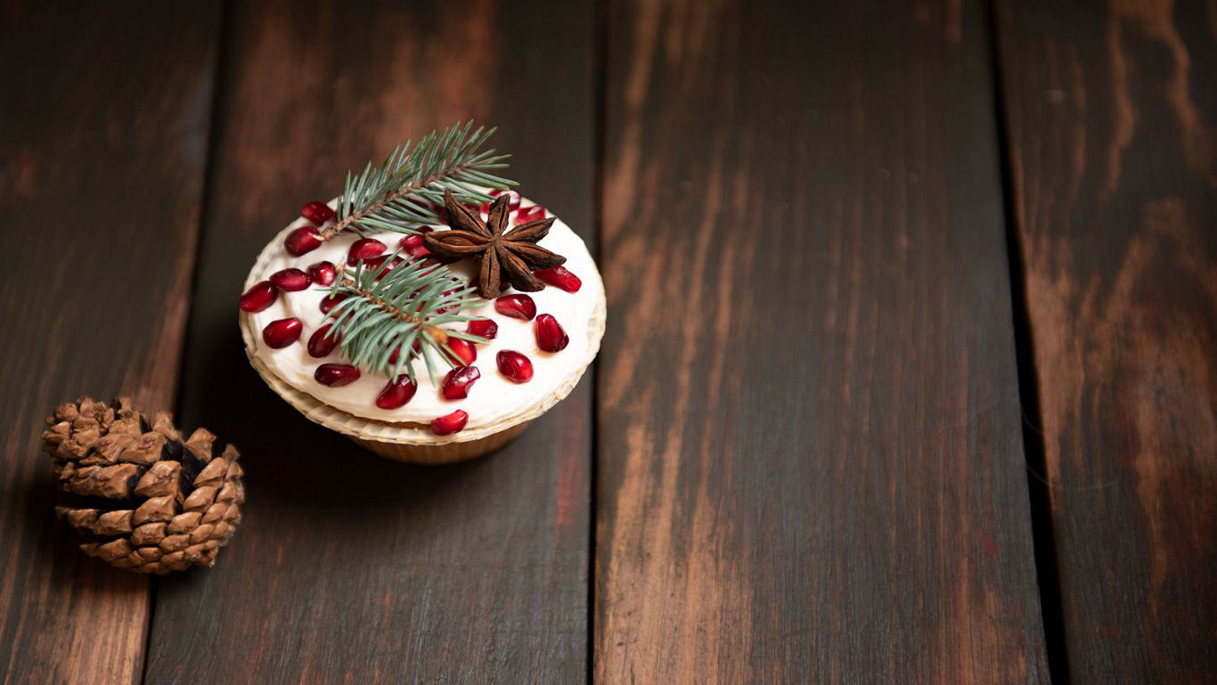 How to Make a Christmas Trifle in 10 Minutes