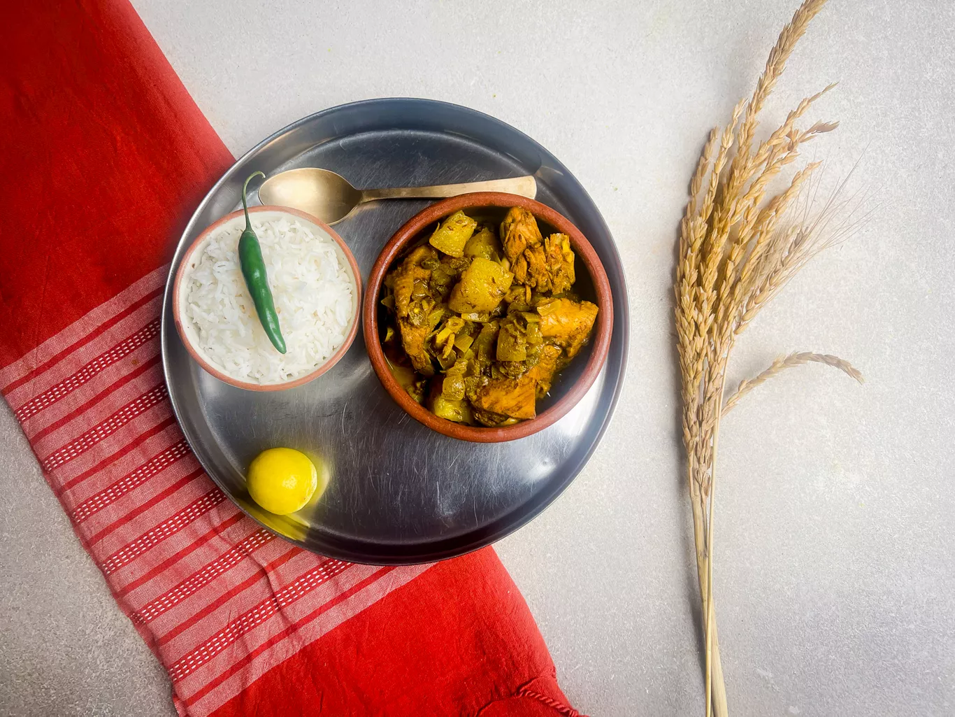 Kumurat Diya Hanor Mangxo Recipe: Assamese Duck Curry | FoodiesOnly