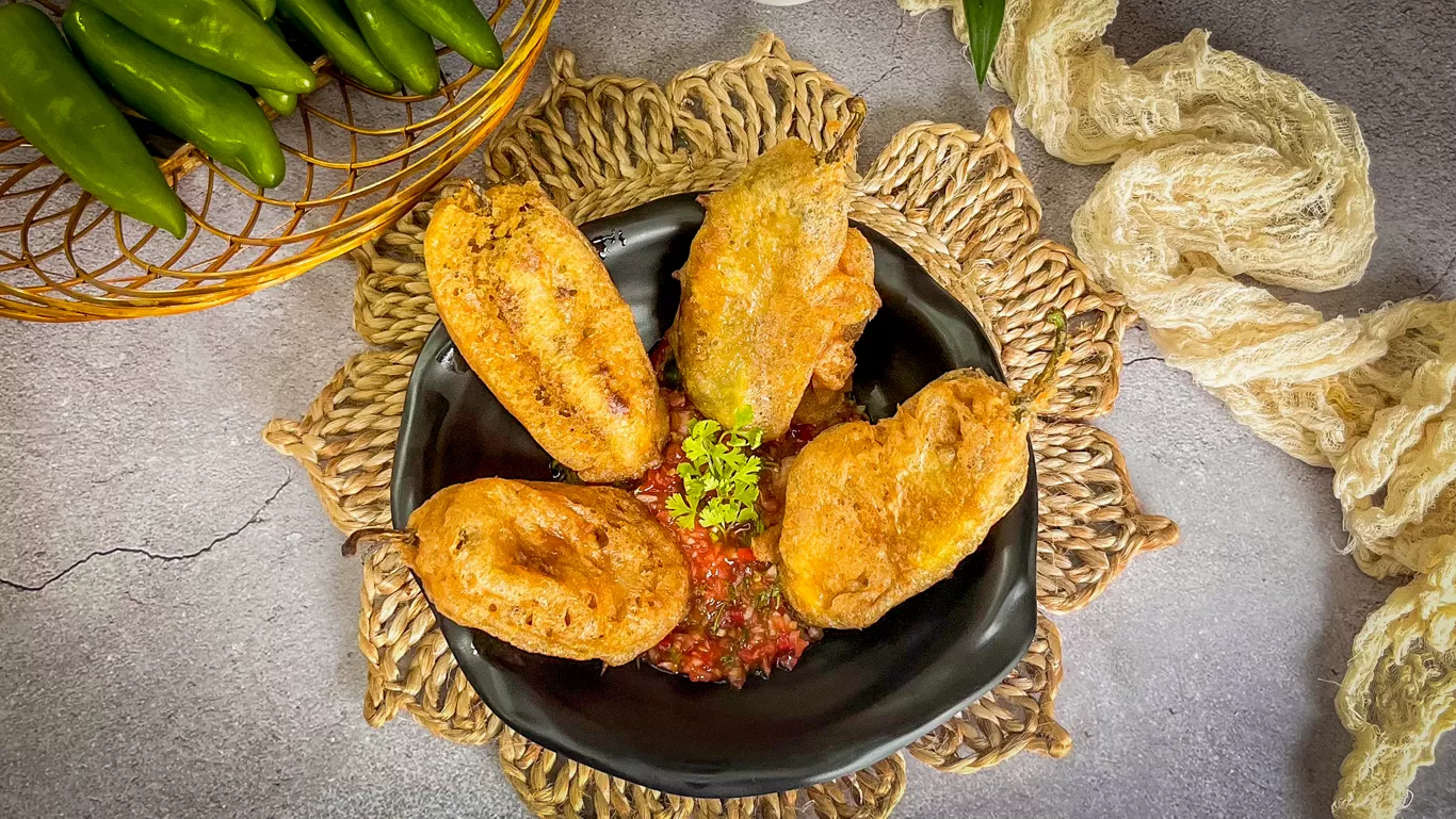 Easy Mexican Chiles Relenos: Step-by-Step Recipe Guide | FoodiesOnly