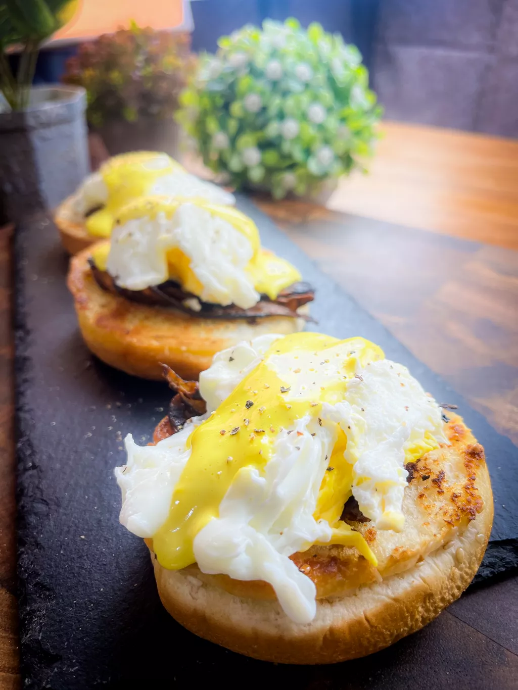 Eggs Benedict Recipe: Delicious Eggs Benedict Breakfast | FoodiesOnly