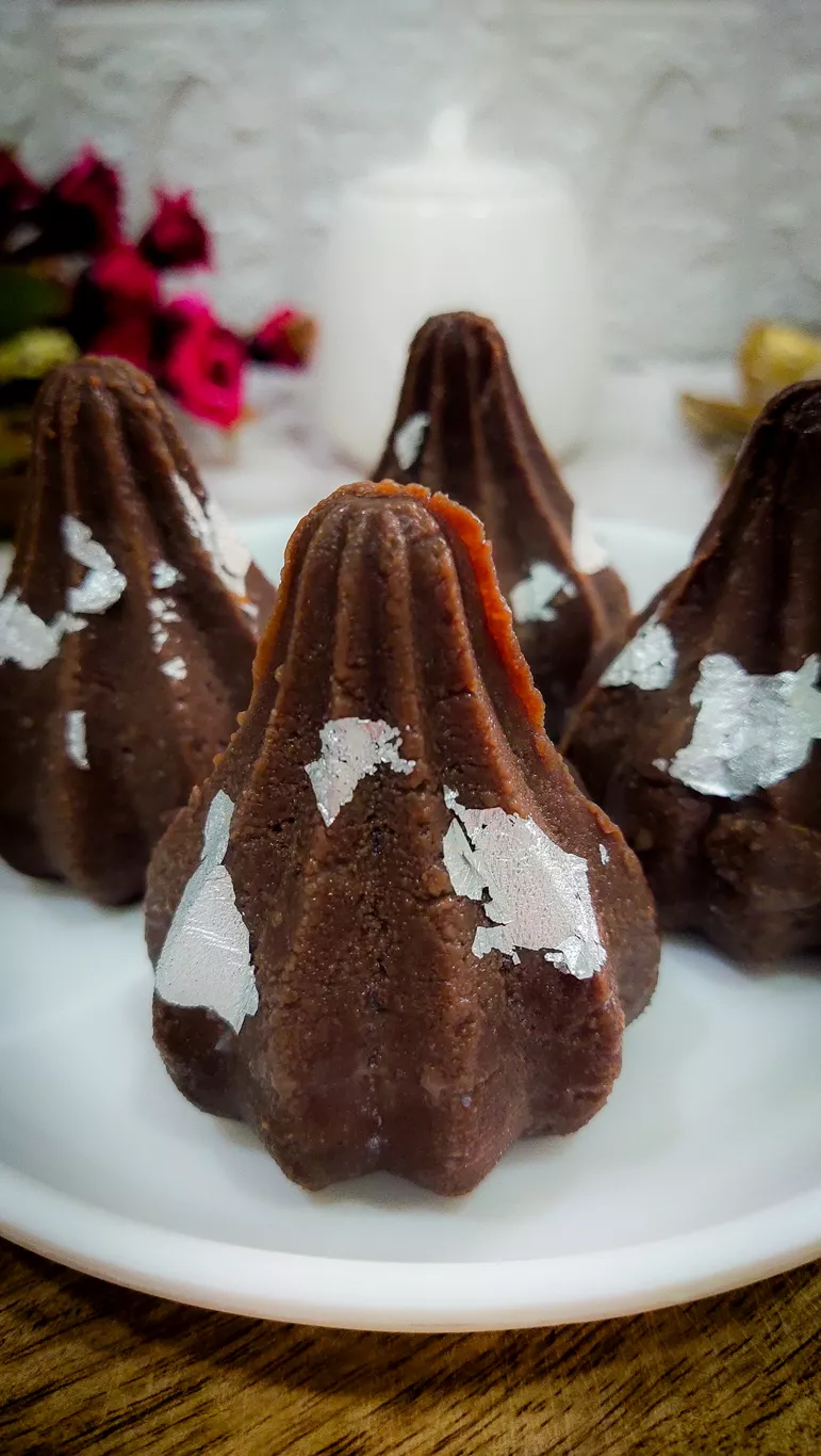 Maharashtra Chocolate Dryfruit Modak Recipes & Ingredients | FoodiesOnly