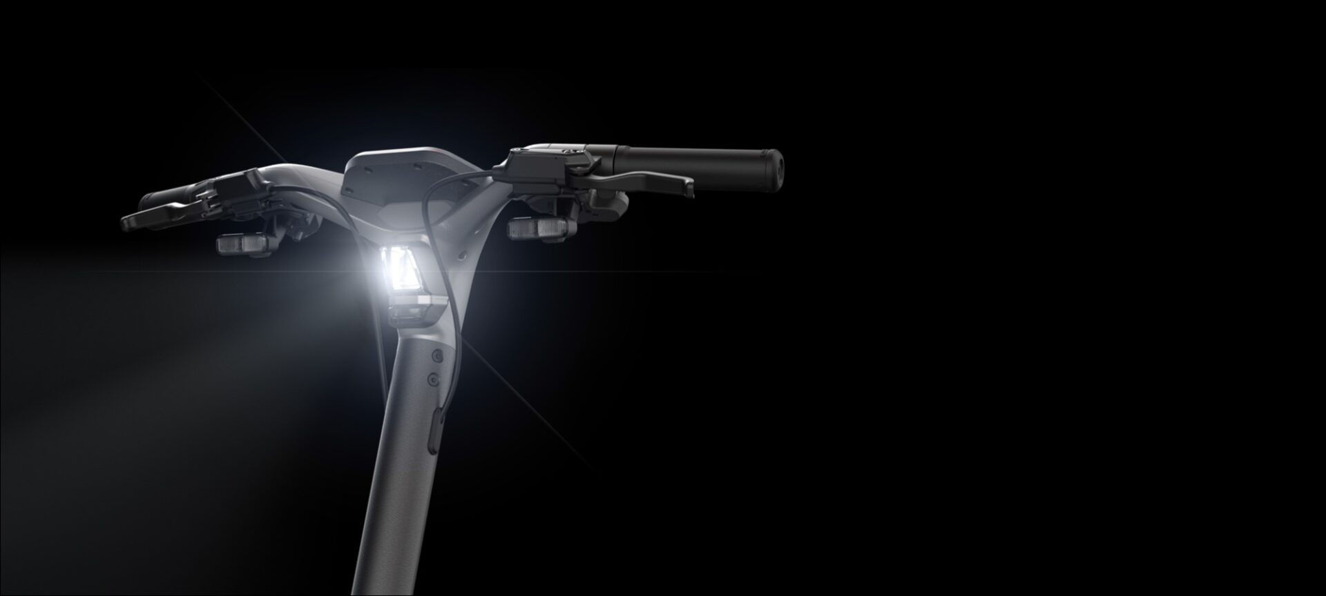 Powerful non-dazzling lights and indicators to show your way!