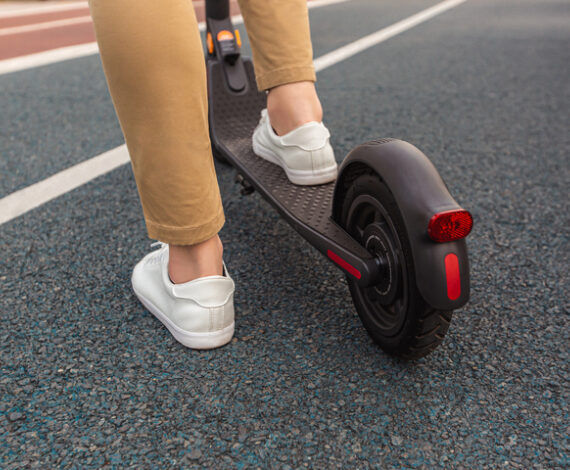 E-MARK рефлектори Ви правят видими за останалите участници в движението