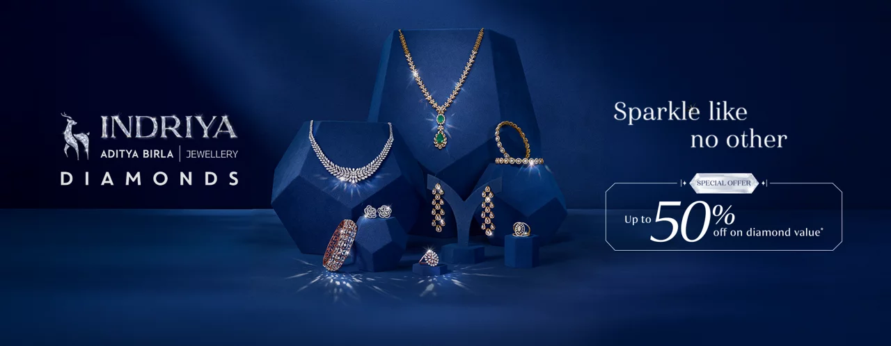 Two women in glamorous outfits with elegant jewellery