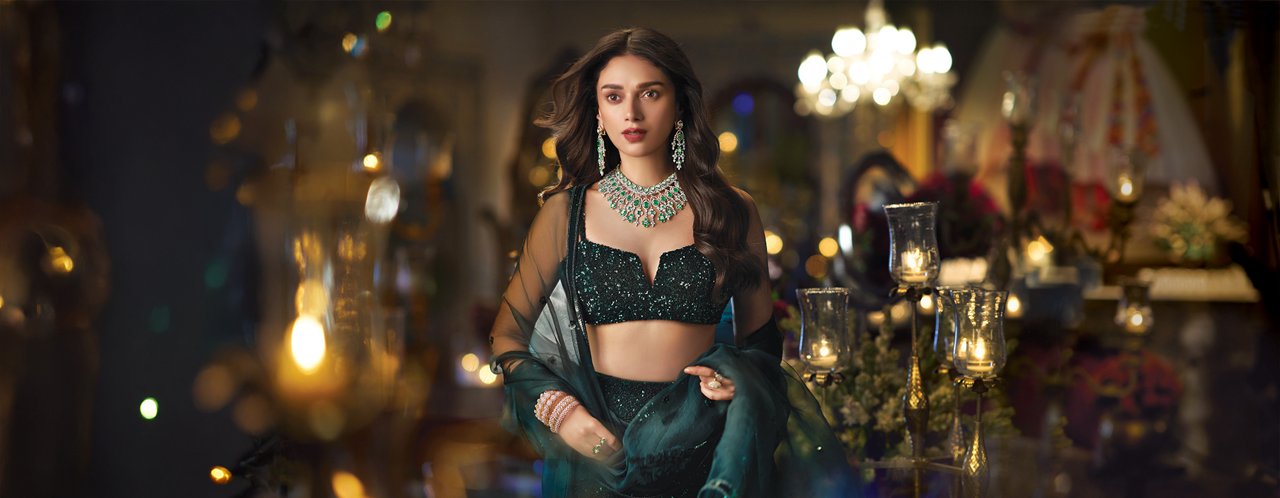 Aditi Rao in Indriya jewellery